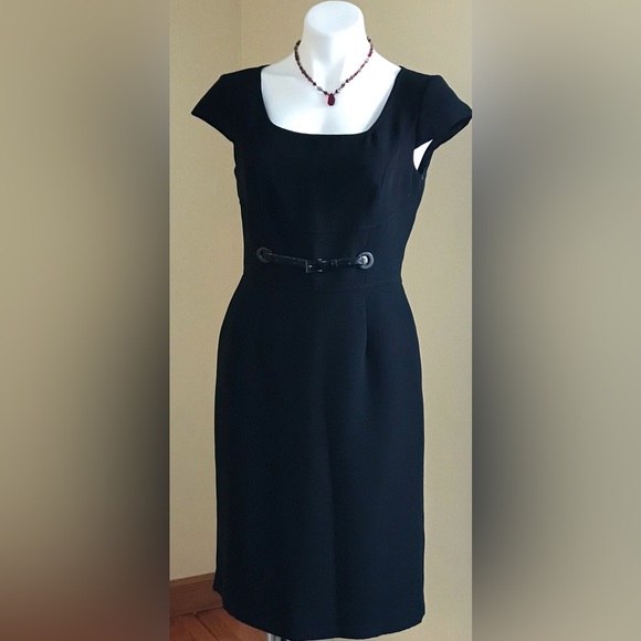 Tahari Black Belted SS Midi Dress With Split In Back Pleat Sz. 6 - Picture 1 of 16